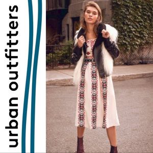 UO ❤️ Ecote Emilia Embroidered Pleated Mid…